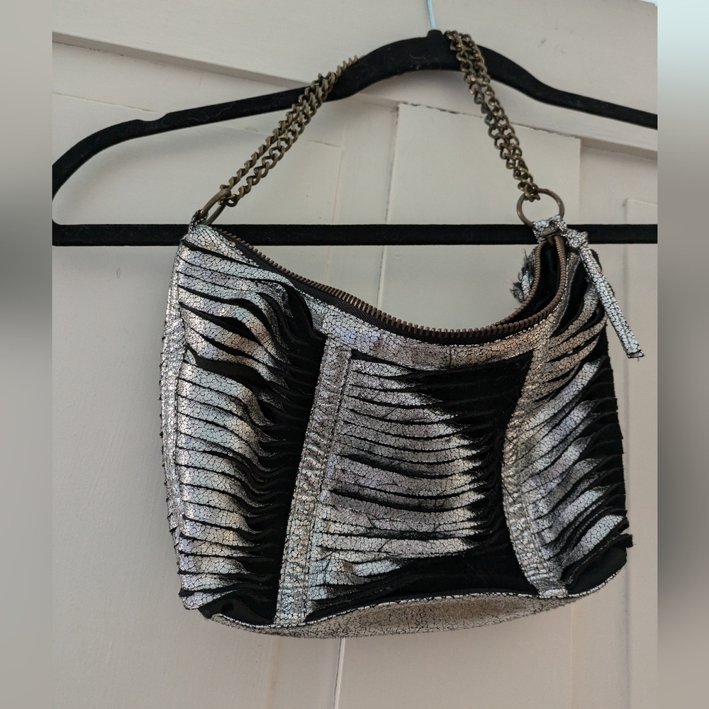 Steve Madden Silver and Black Textured Shoulder Bag